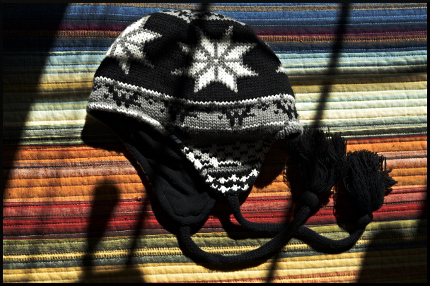 hat7009abstract.jpg